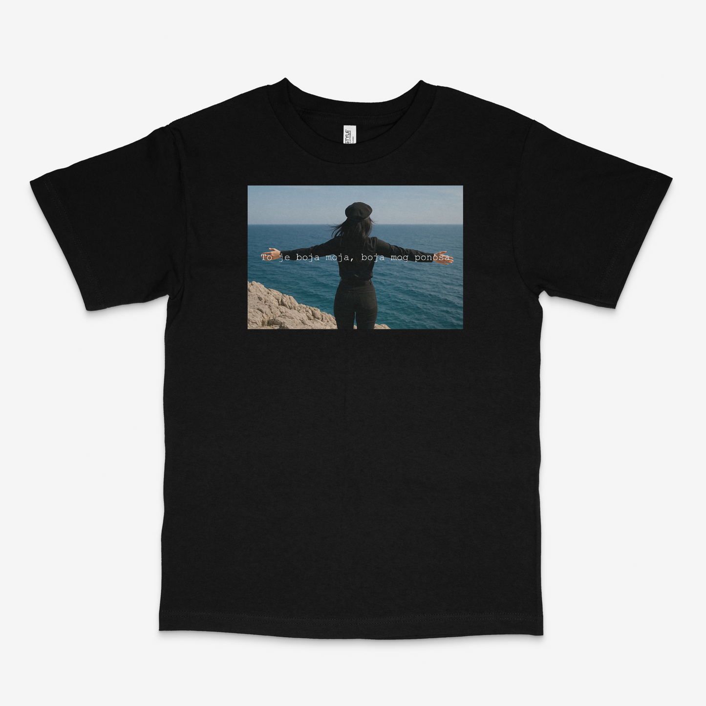 bezvremenski hit nike bote, crna mi je u divojke kosa sada ima i vlastitu majicu, vrhuska domoljubna majica